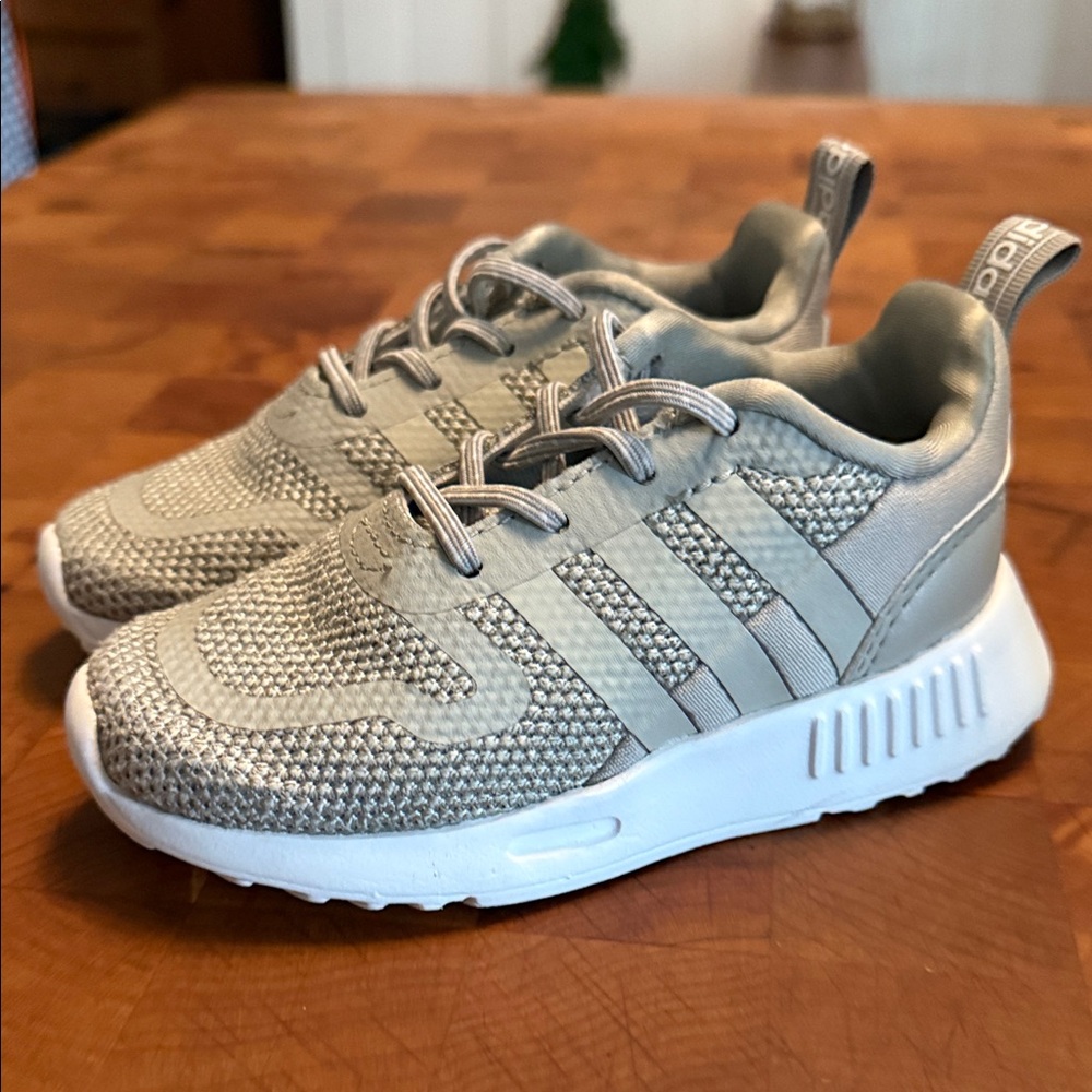 Adidas Toddler Light Gray Sneakers